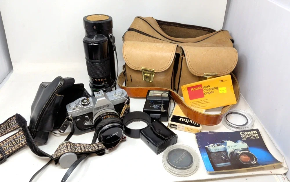 Canon FTb Film Camera FD 50mm F/1.4 Carrying case, filters, manual, lens strap